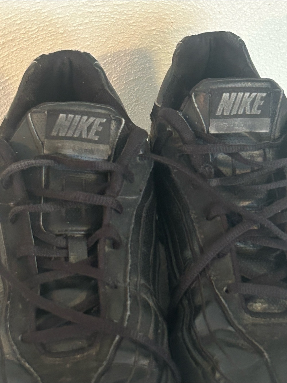 Nike Men's All-Black Shox Running Sneakers
Nike Shox M1 - Picture 4 of 8